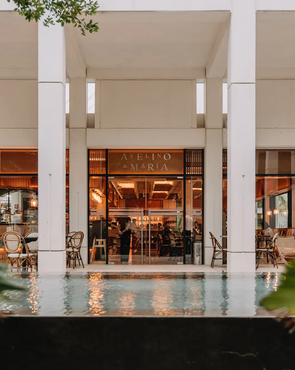 Restaurante · Avelino & María